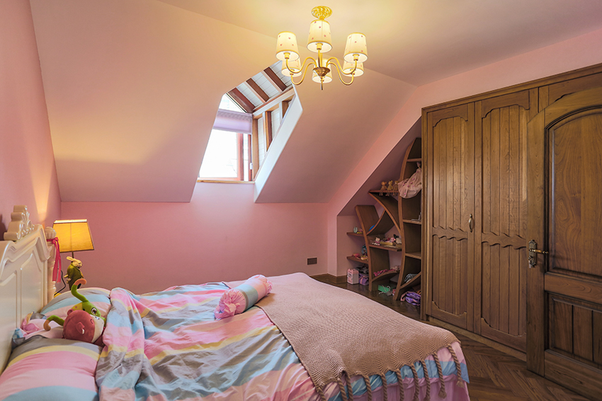 軟裝飾在室內(nèi)設(shè)計中的地位，現(xiàn)代軟裝飾的獨特魅力