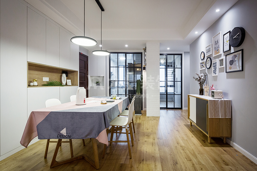 港式輕奢風格裝修設計分享，打造充滿時尚意味的家裝